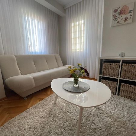 Apartman Filip Lux City Center Novi Pazar Eksteriør billede