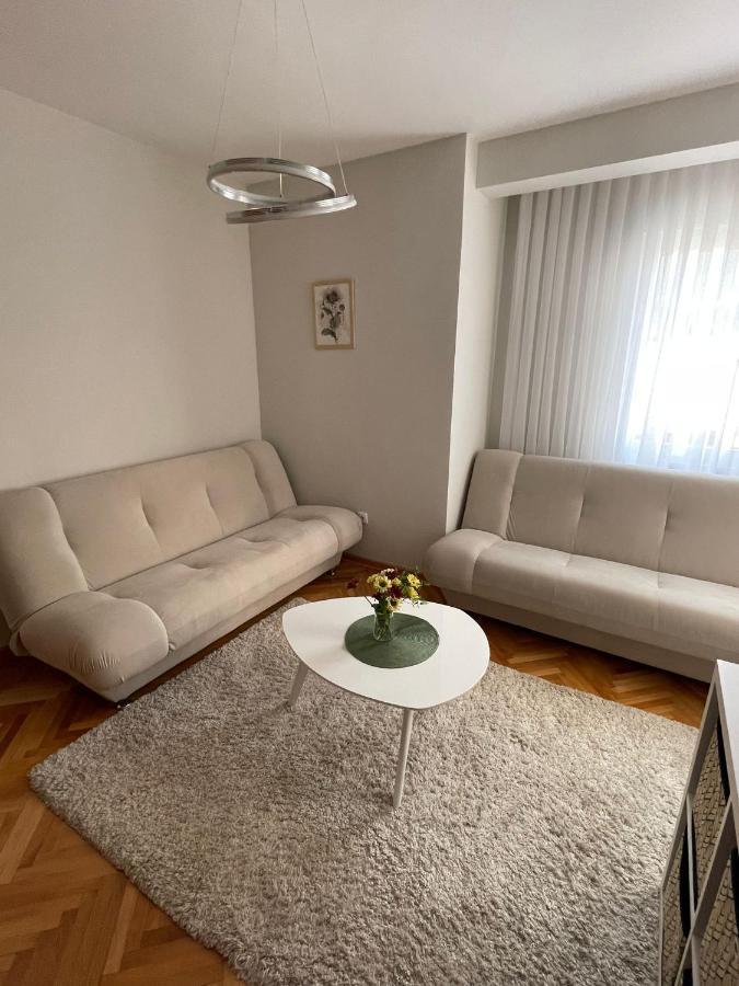 Apartman Filip Lux City Center Novi Pazar Eksteriør billede