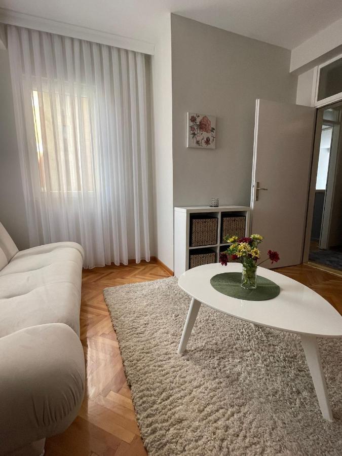 Apartman Filip Lux City Center Novi Pazar Eksteriør billede